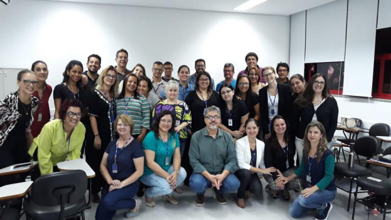 Autoconhecimento e autocuidado na vida docente: quem cuida do cuidador?